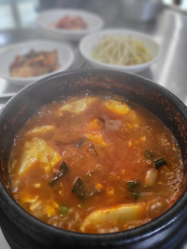 서울에도 있다는 3500원 찌개 밥집